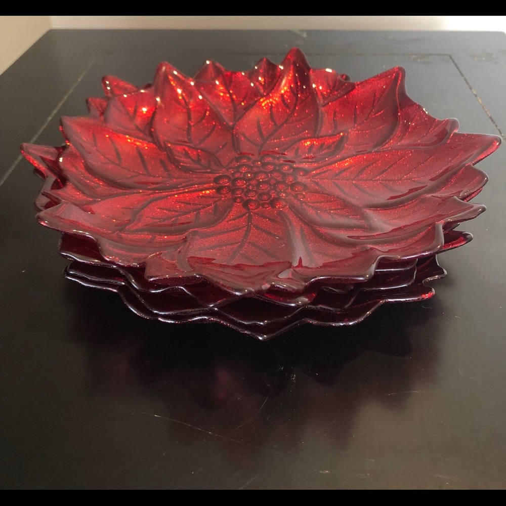 Red Poinsettia Holiday Luncheon Plates 9” set of 4 - Picture 4 of 4